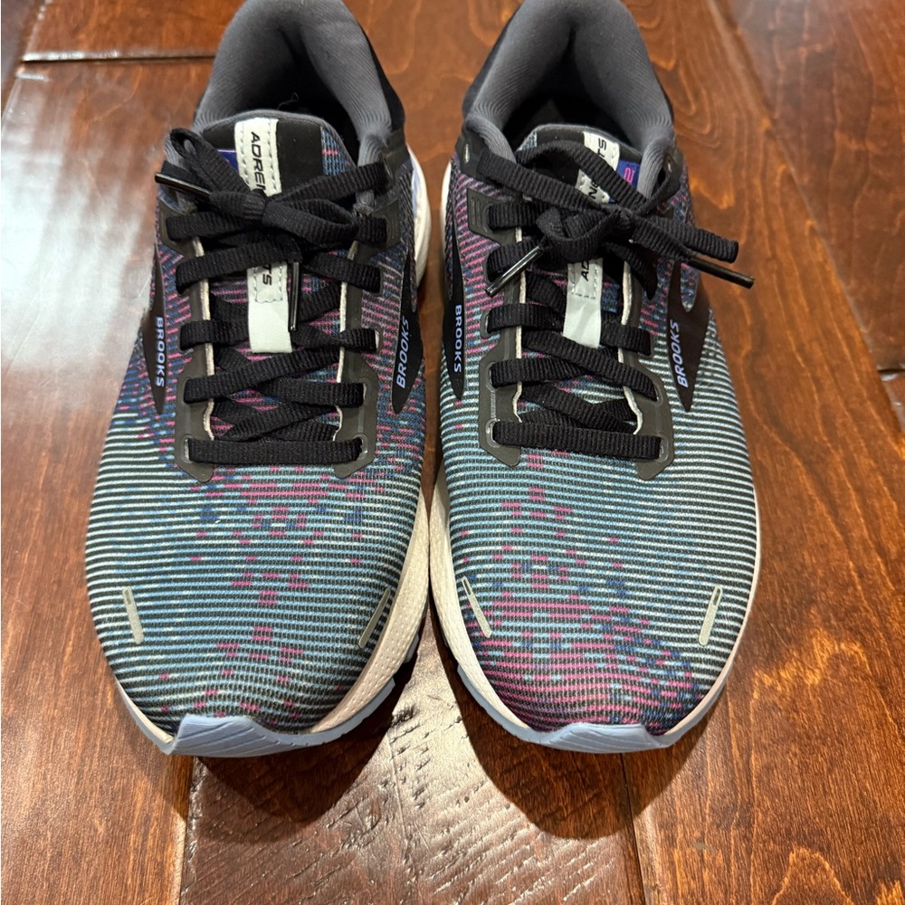 Brooks Blue and Pink Athletic Shoes for Performance